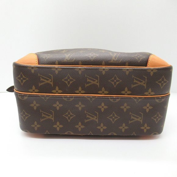Louis Vuitton Nile Shoulder Bag, Coated Canvas, Monogram, Men's, Brown, M45244 - Picture 5 of 11